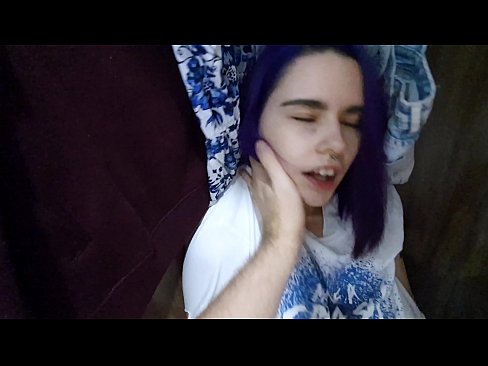 ❤️ Leidsin oma õe kapist ja aitasin tal cumida ❤️❌ Kaunis porno at us et.91sexy.top ❌